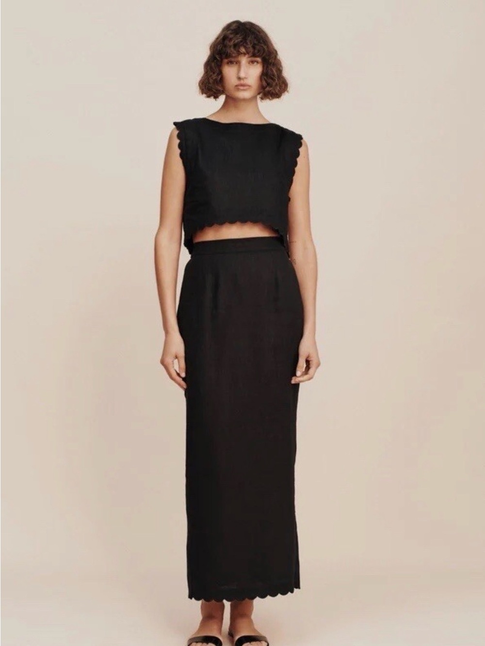 Posse Zayla linen Scallop-Trim Sleeveless Crop Top